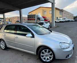 Volkswagen Golf 2.0 TDI 140cv 6 marce