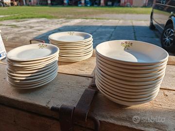 Set di piatti vintage