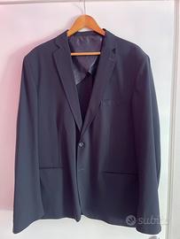 Abito elegante nuovo