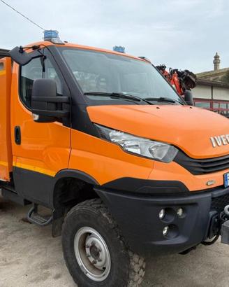 IVECO DAILY ANTINGENDIO 4X4 55S18