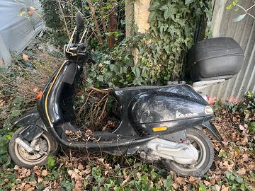 Vespa 125 ET4 - Per pezzi di ricambio