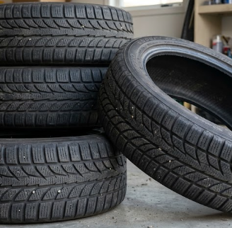 4 Gomme Invernali Toyo 225/45 R17 - come nuove