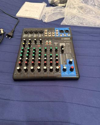 Mixer Yamaha MG10XU Nuovo + Cavo XLR per Microfono