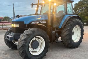 NEW HOLLAND TM165 RC