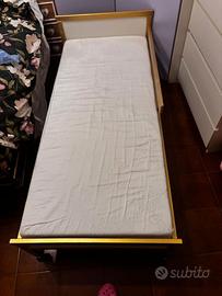 Lettino IKEA con materasso su misura quasi nuovo