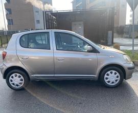 Toyota yaris 1.0 benzina