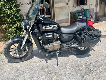 QJ Motor SRV 300 - 2024