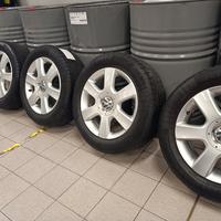 Cerchi in lega da 16 pollici originali Volkswagen 