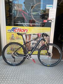 Kross B10 carbonio taglia M