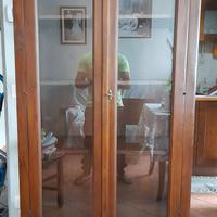 vetrina in legno