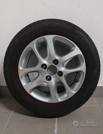n. 4 cerchi in lega Yaris 1.0