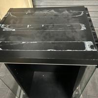 Mobiletto per stereo