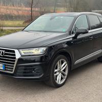 Audi Q7 3.0 tdi S-line 272cv