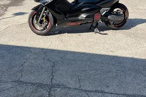 Tmax 500 2008