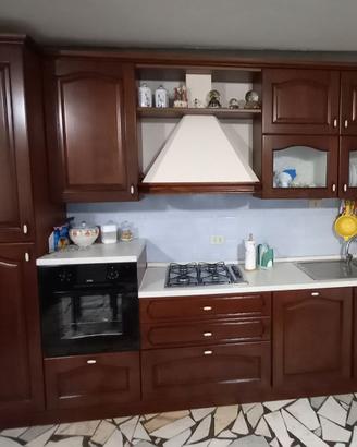 Cucina completa di elettrodomestici