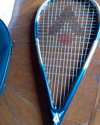 racchetta da squash karakal in titanio 