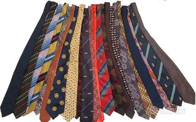 Set 22 Cravatte Uomo