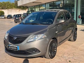 Lancia Ypsilon 1.0 FireFly 5 porte S&S Hybrid Ecoc