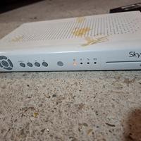 Decoder Sky HD DS830NS con telecomando