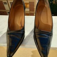 scarpe pelle nera con tacchetto nr 36 