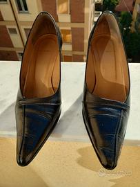 scarpe pelle nera con tacchetto nr 36 