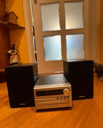 stereo con casse