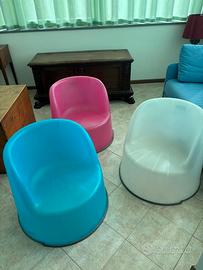 Sedie colorate impilabili