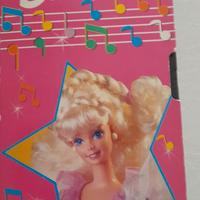 Videocassetta vintage  VHS  canta con Barbie 