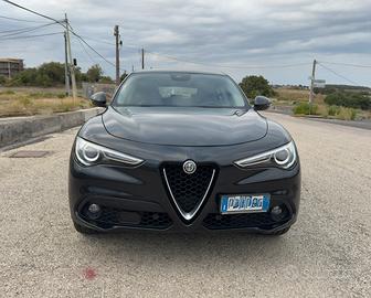 ALFA ROMEO Stelvio 210 CV Q4 Super FULL!