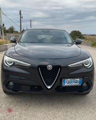 ALFA ROMEO Stelvio 210 CV Q4 Super FULL!