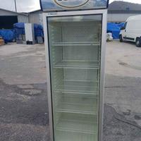 Vetrina verticale ventilata per bibite 400LT