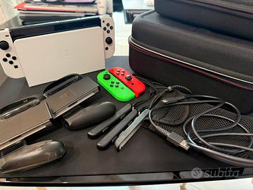 Nintendo Switch Oled Bianca+RingFit+accessori