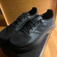 Adidas Runfalcon nere num 49