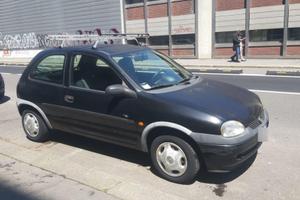 Opel Corsa 1.0 in buone condizioni