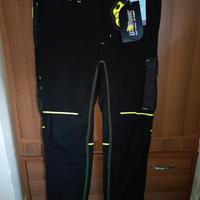 Pantaloni U-power modello World e Atom 