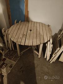 tavolo da giardino con sedie