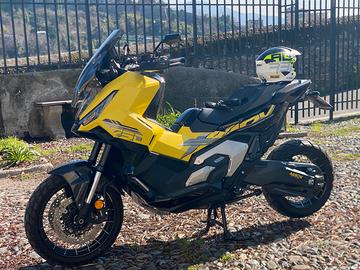 Honda X adv 750 spedial edition