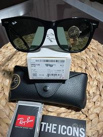 Occhiale da sole Ray Ban Modello Wayfarer Classic