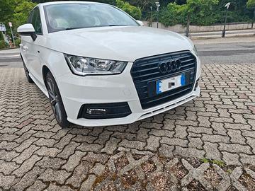 Audi A1 s line 95 CV ( ideale neopatentati)