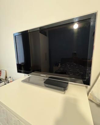 Tv lcd samsung 37”