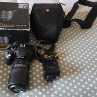 Macchina fotografica Nikon D3300 e obiettivo