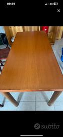 Tavolo in legno