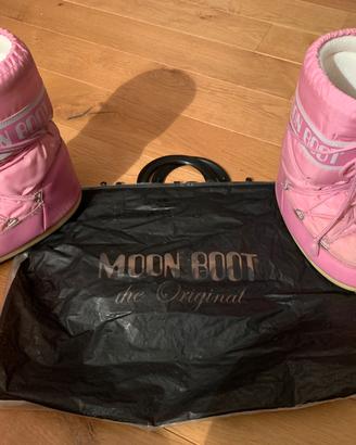 Moon boot tg 31/34 in pratica nuovi- ritiro Milano