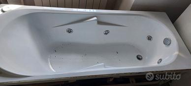Vasca idromassaggio