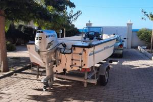 barca in resina carrello MTA e motore Honda 30 cv