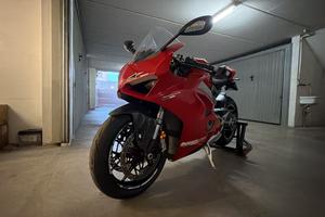 Ducati Panigale v4