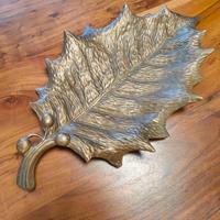 foglia in bronzo