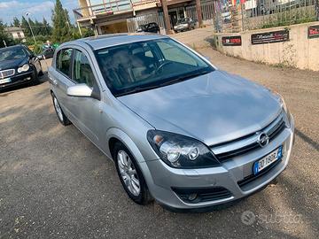 Opel Astra unico proprietario, 2006, distribuzione