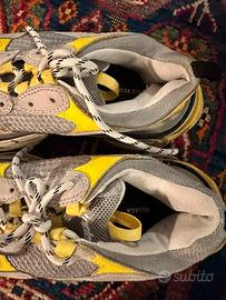 Scarpe balenciaga triple S