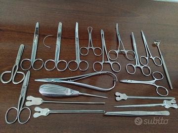 strumenti chirurgici medicali vintage. 